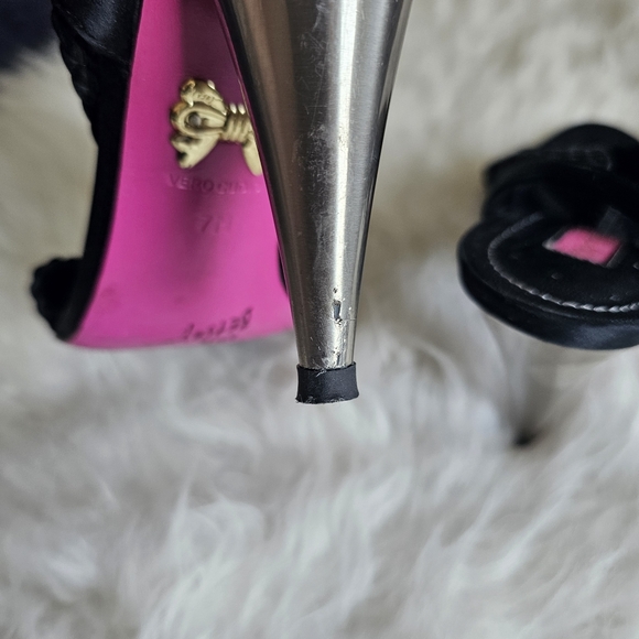 Betsey Johnson black heels, 7 - Picture 7 of 8